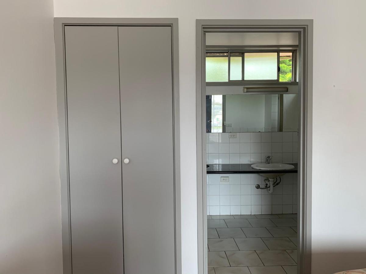 Beaconsfield Lodge Motel 외부 사진