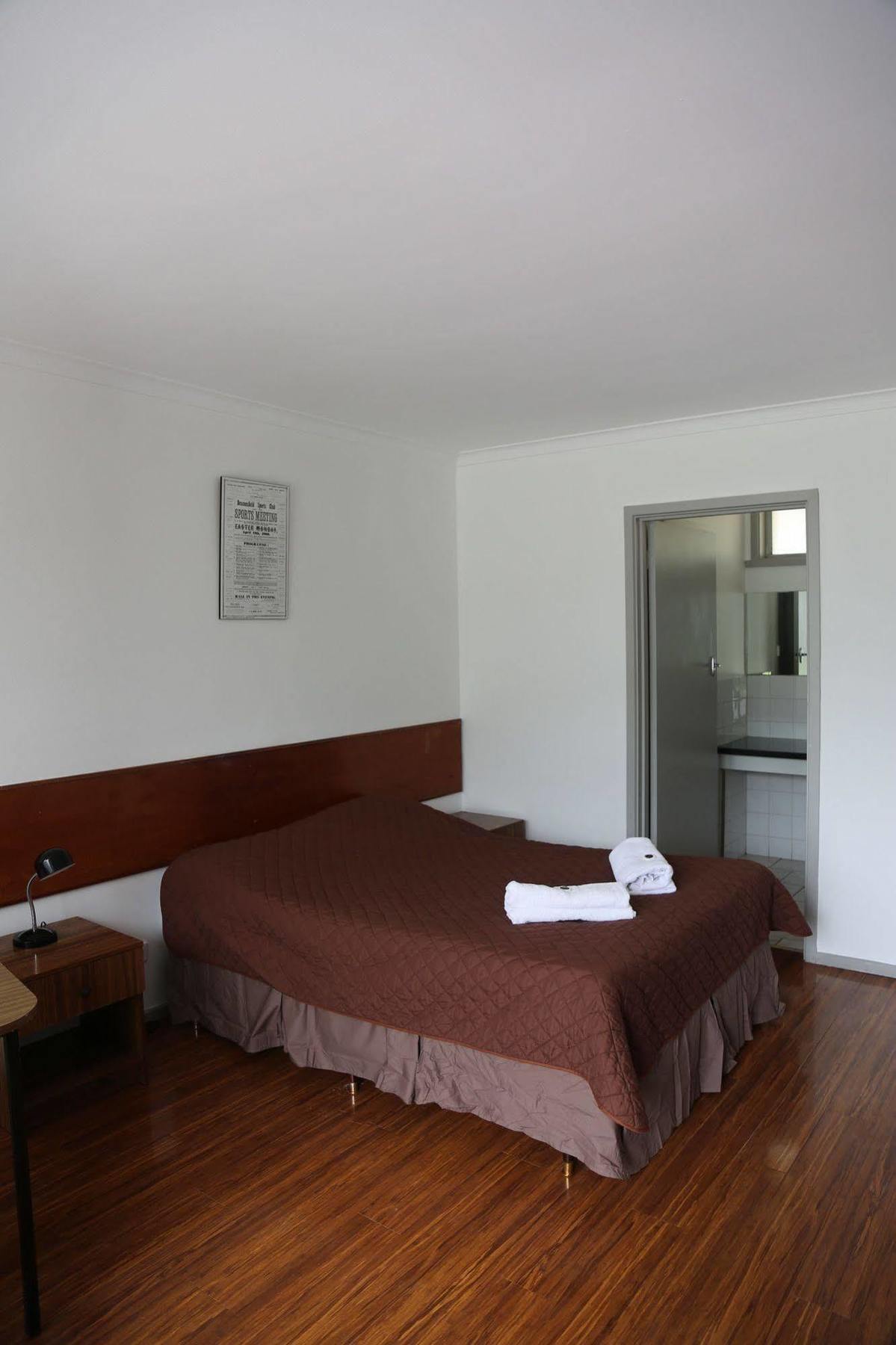 Beaconsfield Lodge Motel 외부 사진